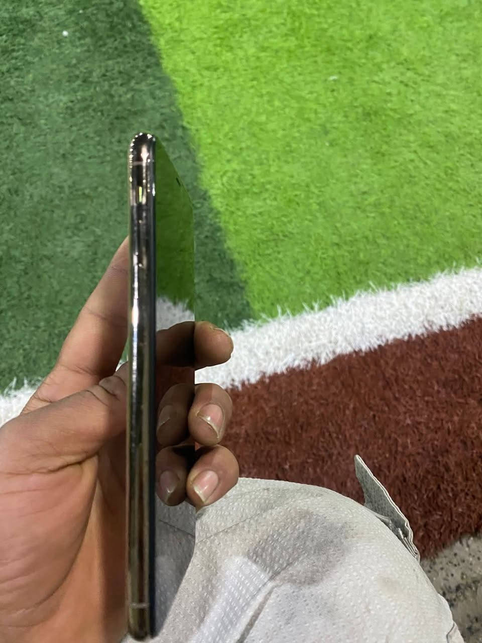 ايفون 11 برو ماكس امبدل شاشه 3 خيارات وبطاريه فقط واتساب  ***********   السعر 225
