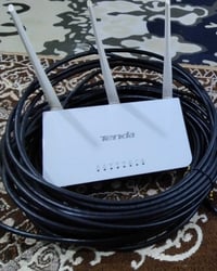 راوتر مع واير السعر 25