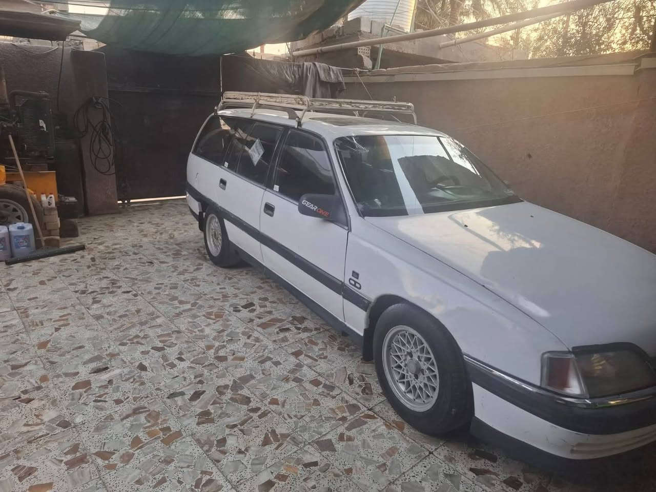 السلام وعليكم اوبل مديل 92 رقم كربلاء  سنويه منتهيه السياره جديد اي نقص مابيه السعر 30. وبيه مجال قليل البصره ابو الخصيب  ***********
