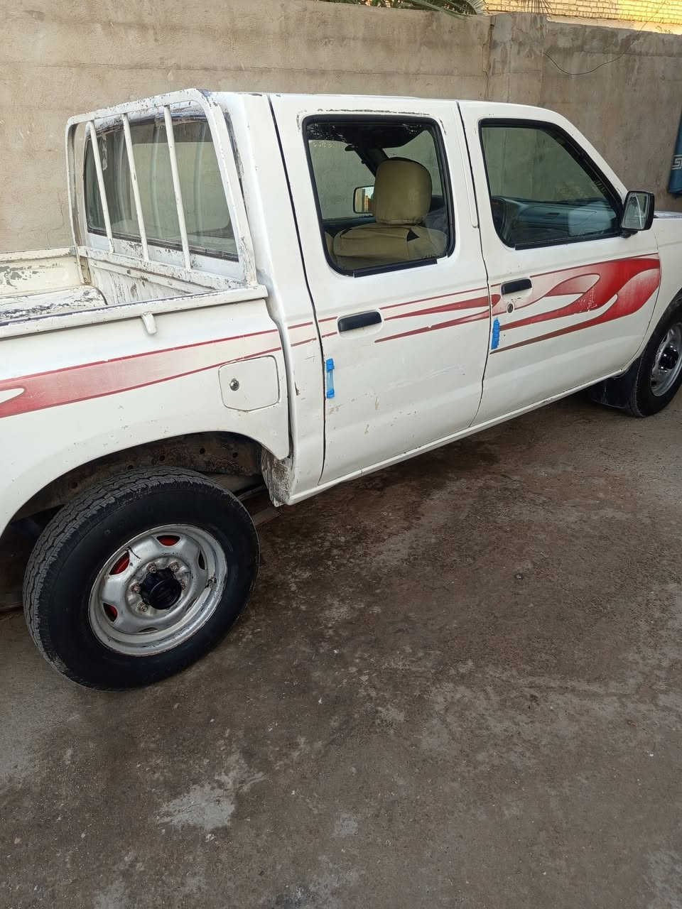 سلام عليكم بيكم نيسان دبل قماره موديل 2003 رقم بغداد الجديد السعر 85وبيهه مجال العنوان بغداد المعامل اخون الشراي ينتصل على هاذا الرقم ***********
