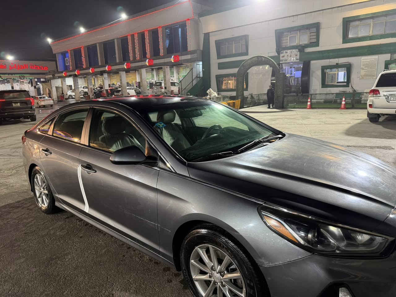 سوناتا موديل 2018 للبيع
سنوية لغاية 2030 تنتهي بشهر ل9
السيارة بأسمي بصرة 14 
تبريد تدفأ خير من الله 
رقمي ***********
السعر 128
مكينة كير كهربائيات الحمدالله خير من الله 
سيارة وارد امريكي حادثها بأمريكة فقط دعامية 
وبل عراق بيها بل هلال الخلفي بل جاملغ 
وبيها باب السايق بارد
