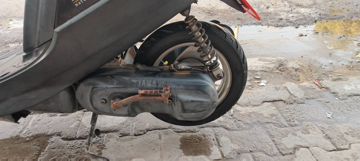 سلام عليكم دراجة بطه جديد مديل 99 بلادي كله الدراجه ما ملعوب بيه ابد للبيع السعر ٧٠٠ وبيه مجال والشراي يتصل ***********
