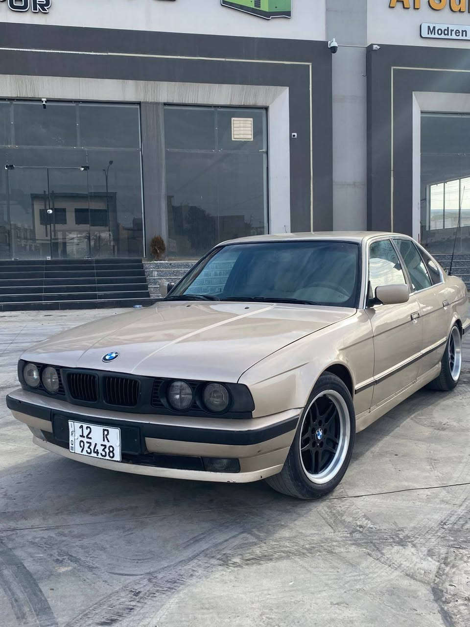 سلام عليكم ♥️
الحلال للبيع
 520  اصل كبس كير اوتو
موديل 91
كير اوتو كير مكينه اكسل شرط كصه 
جامات كهرب
تبريد تدفئه
ويل كب ام تايرات جدد
شفقه ام
مضخم صوت
طخم خلفي وامامي جديد
طخه جاملغ امامي خفيفه بدون شواصي بدون كلشي 
مكان سيارة موصل حي عدن سعرة 58 وبيها مجال للطيبين  وكلشي اكو بالسوك حبايبي النضيف والجهاز والتعبان بسعره
***********
***********
