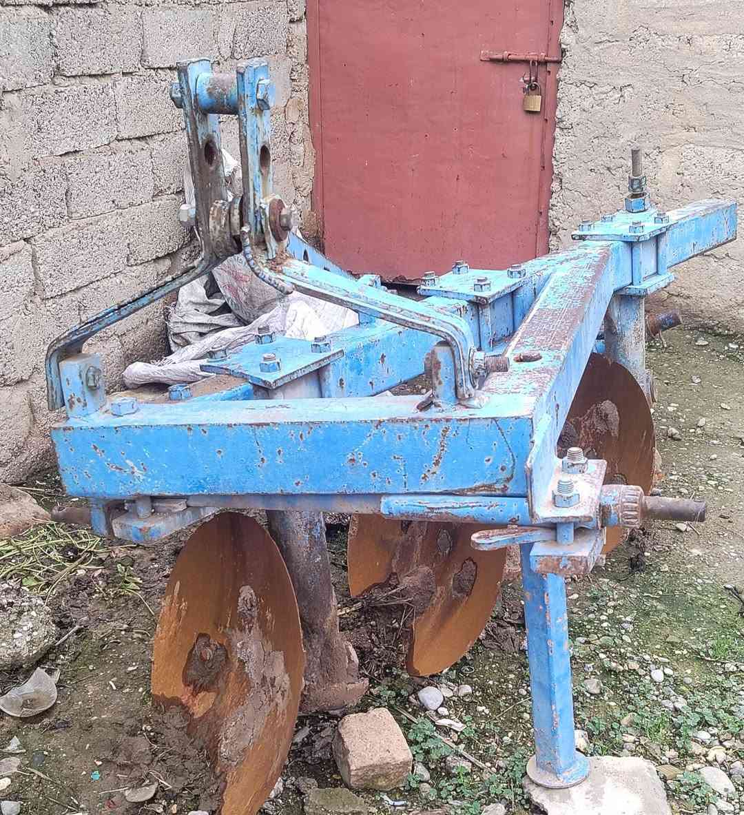 دسك للبيع  سعر 550 المكان الموصل  ((  ***********  ))
