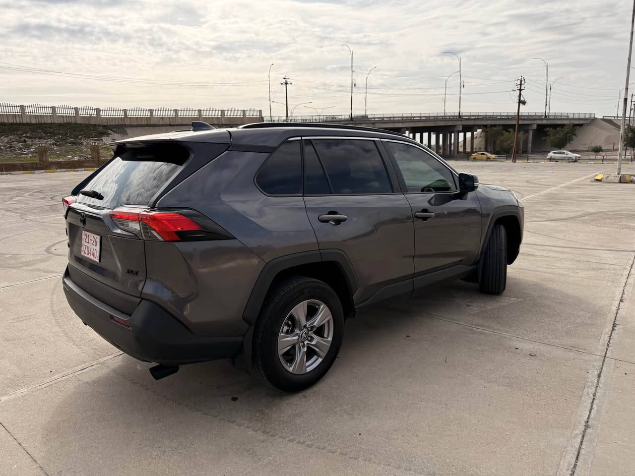 راف فور
موديل 2024
مواصفات Xle
فول مواصفات ماعده كشن جلد
شبر بوند صبغ بشرط شواصي 
ارباك بس ستيرن طاك ومخلي بيلادي
صندوق شفت
تشغيل عن بعد
سلايد 
ماشي 8 الف مايل احسب زيرو
سعر 260بي مجال 
يترقم شمال من تاريخ عقد عندك 90يوم للترقيم 
مكان كركوك 
استفسار *********** كركوك, العراق
