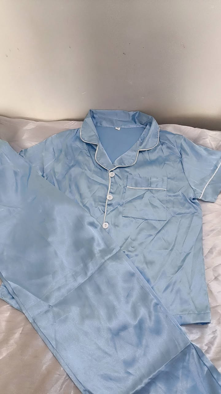 وصلت بضاعه العيد ويانه غير والسعر بلاشششش والتوصيل مجاني داخل كربلاء بس اليوم يلبسن  عمر سنه الى 12سنه


**إذا كنت صاحب هذا الإعلان وتريد حذفه لأي سبب، رجاءا أرسل رسالة إلى الدعم الفني**