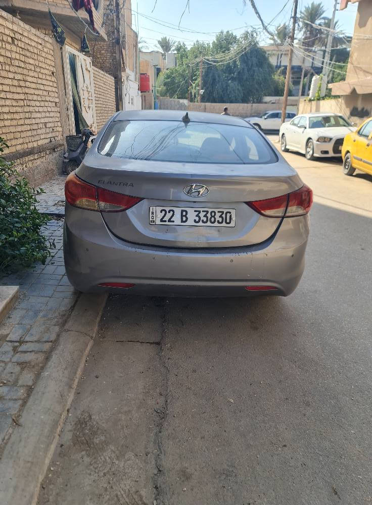 السلام عليكم هونداي النترا  محرك 1600 سياره جاهزه على اخير محرك كير حداديه تخم تاير كله كفاله رقم اربيل  تحويل تريد اوكاله بكيفك سياره جاهزه  وبالعافيه عل ياخذه السعر  92وبيه مجال بسيط مكاني كربلاء ***********
*********** كربلاء, العراق
