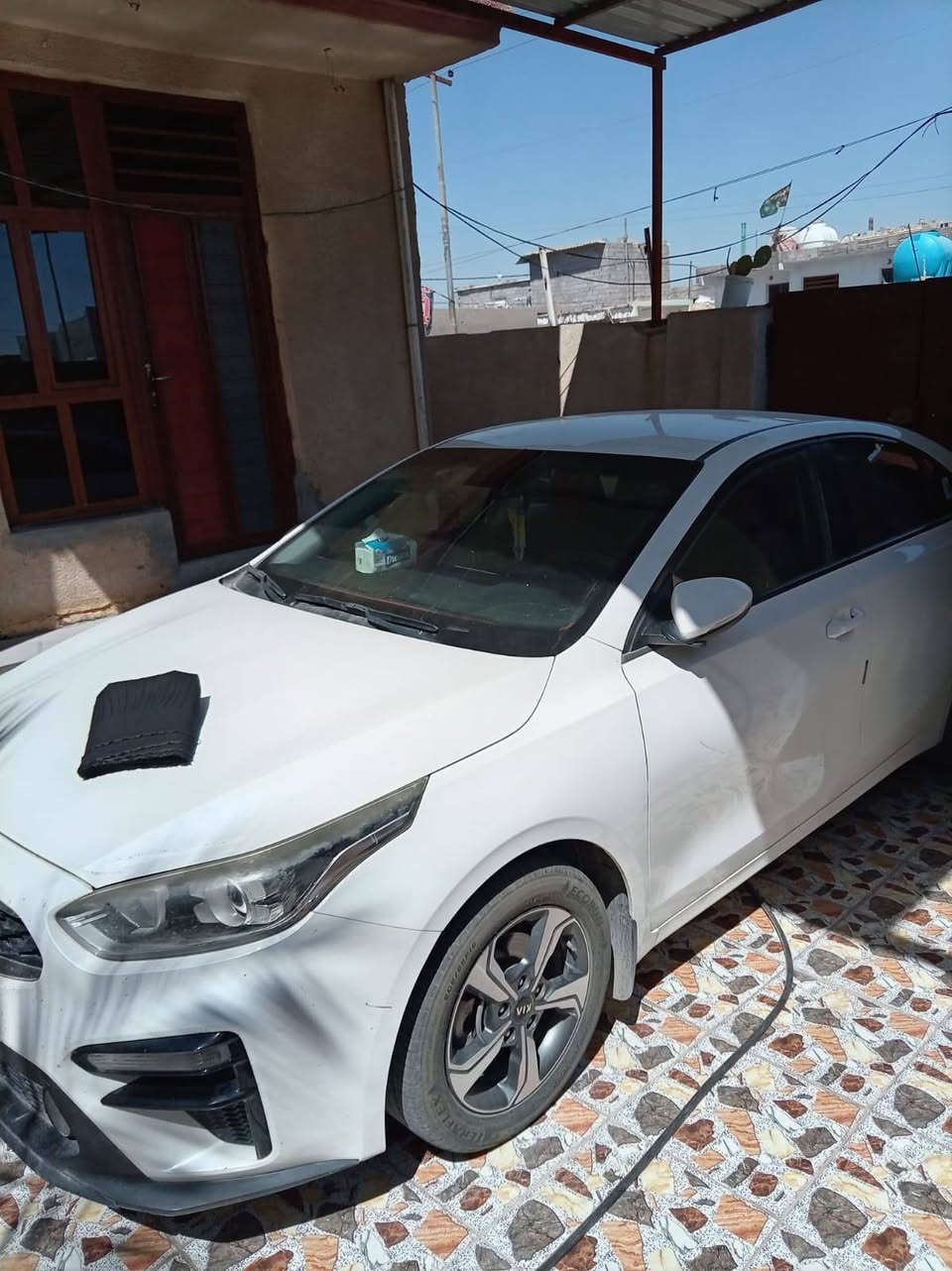 سيراتو موديل/ 19 محرك 1600للبيع سياره حلوه السعر135مكان الصويره قرب سيطره اللج رقم التليفون ***********
