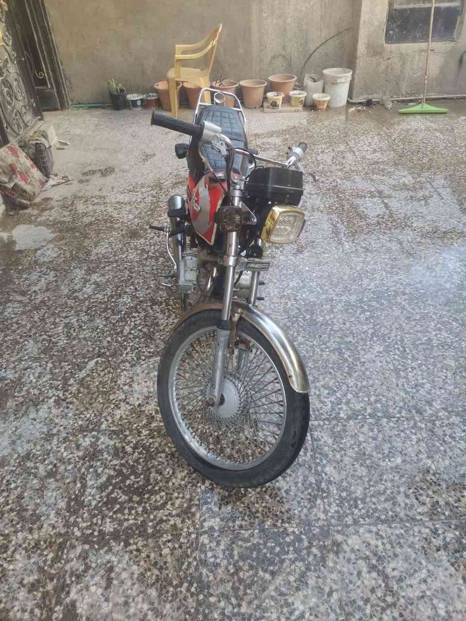 دراجه يراني نامه خمسه كير موديل2020 مكينه ناعمه لاتبخير ولاتنقيص لانضوح شلعه تخبل دبلات شغاله امامي خلفي كهربائيات كامله نقص باتري مكان بغداد البياع سعر 280بيه مجال رقمي ***********
