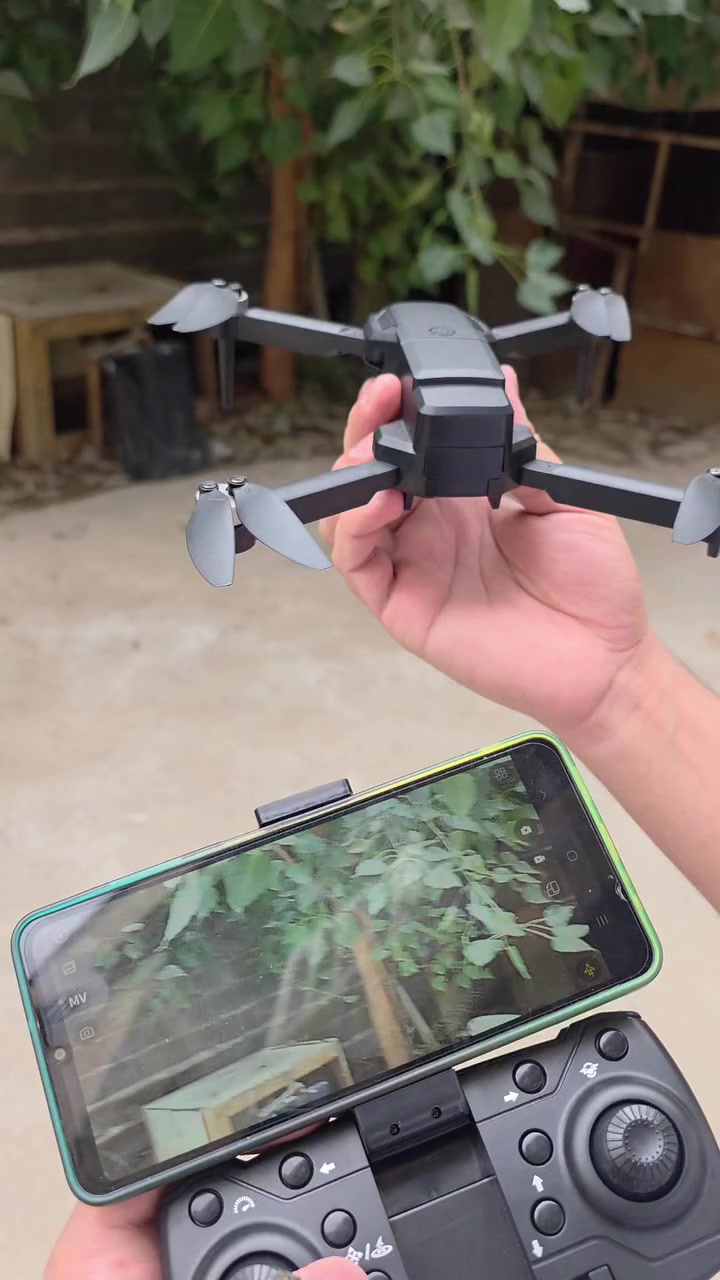 متاح طياره درون مع كامل ملحقاتها مكاني بغداد موجود توصيل داخل بغداد رقمي ***********
