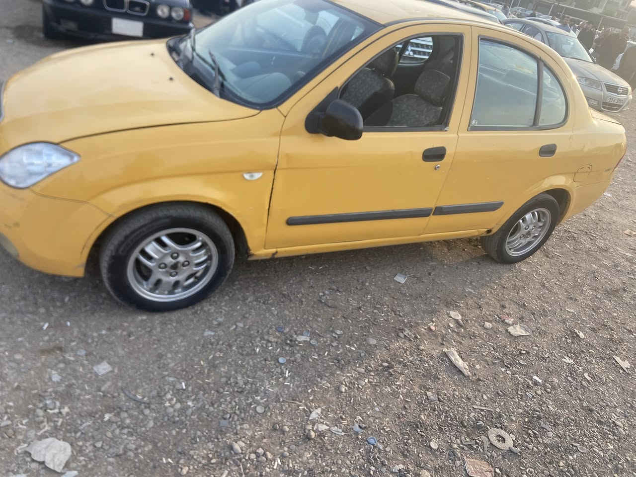 طيبه 2016 مصفره هيئه غرامات سياره 
صدر امامي خلفي جديد 
مكينه كير تبريد خير من الله 
سياره بدون صبغ بلادي من الشركه 
باسمي ماخذهه من الشركه لحد الان 
بيهه طخات بسيطه موضحه بالصور 
كهربائيات كامله ع وضع الشركه 
حساس كامره خلفيه بلادي من الشركه 
السعر ٤٢ وبيهه مجال بسيط
للاستفسار ***********
مكاني السيديه
