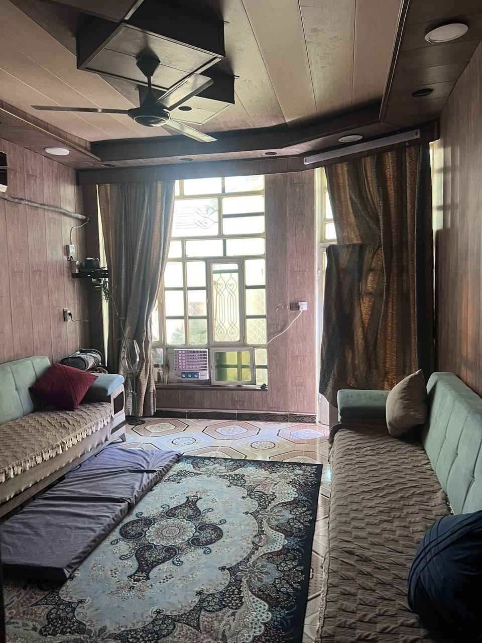 بيت للبيع دور الزراعه الثانيه اول فرع سادس بيت 
***********
