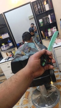 حلاقة كاملة • حلاقة أطفال • حي ١٧