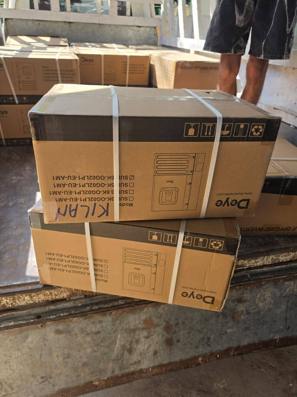 💥انفيرترات ديا 6k offgrid 💥
✔️ تتوفر لدى مكتب المهندس للطاقة الشمسية 
✔️ انفيرترات ديا Deye 6k offgrid 
📱***********
📱***********
