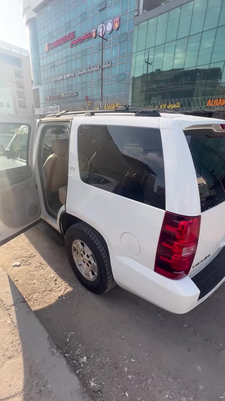 السلام عليكم تاهو ادوات ادوات 
تاهو 2010 ltz  كفاله من الكص والعشاير والسرقه 
السياره خليجي كير مكينه كفاله شرط 
السعر (115)وبيها مجال مكانها بصره مركز البصره 
***********
