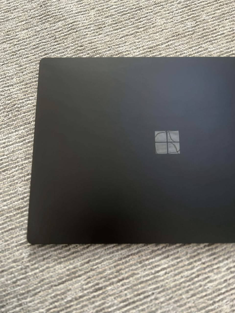 السلام عليكم
بيع فقط

Surface laptop 4 15  انج لمس 
Core i7 1185 جيل ١١ 
Ram 8GB  4333mhz
hard 256 SSD NMVE Gen 4x4 
كرت شاشة انتل iris xe

بطارية لحد ٨ ساعات 
فتح بل وجه 
مصنوع من ألومنيوم و جلّد الكانترا الإيطالي 

السعر 625 الف


**إذا كنت صاحب هذا الإعلان وتريد حذفه لأي سبب، رجاءا أرسل رسالة إلى الدعم الفني**