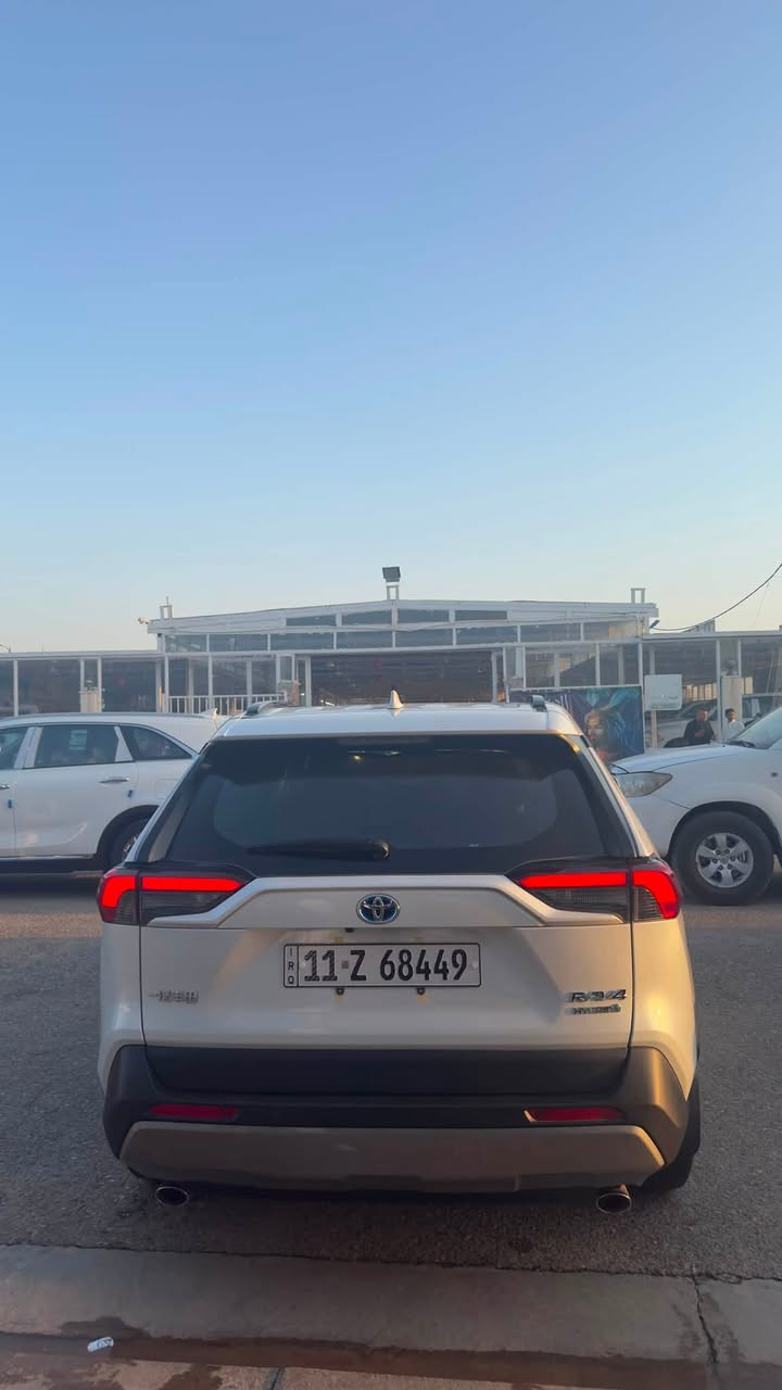 راف فور 2024 فول 1/1
خليجي تجميع صيني
محرك 2.5L هايبرد 
كاميرات محيطيه 360
بنوراما
تدفئة + تبريد مقاعد
رادارات
تحديد مسار
المقاعد جلد
تبريد خلفي
كشاف ضباب و كشاف امامي
حساسات اماميه وخلفيه
مقاعد كهربائيه مال سايق و الي بصفه
رقم بغداد
ماشيه 13 الف كيلو 
السعر 243$ وبيه مجال بسيط
المكان واسط الكوت مركز المدينة
***********
***********
