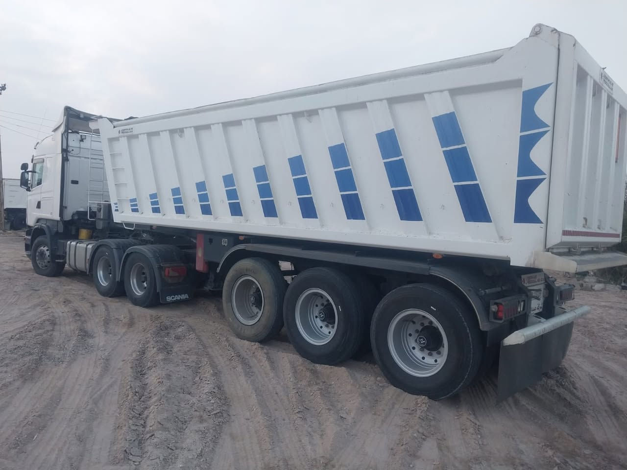 للبيع عربانه عبد الله جوهر ٢٤مكفوله ***********
