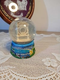 بلوره • مجسم • عجينة رزن