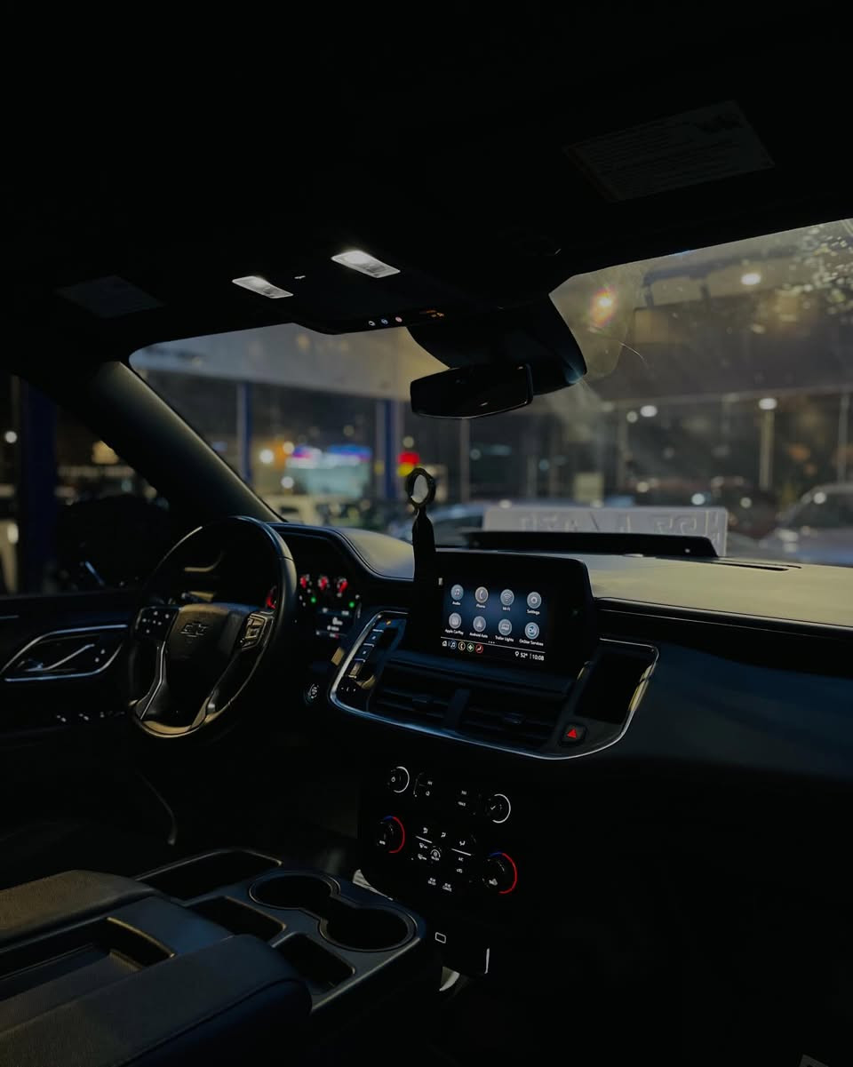 بسم الله ما شاء الله توكلنا على بركة الله.
#الحوت_لتجارة_ومزادات_السيارات 🇮🇶 
______________________________________
#اعلان_بيع_سيارة
#عروض_مميزة #لاتفوت_الفرصة
🔷السيارة: شوفرليت تاهو Ls
🔷سنة الصنع: 2024
🔷اللوحة: ذي قار مميز ثلاث مراتب
🔶السعر: 495 ورقة 🔥
🔷الضرر: تعديل جاملغ عالبارد مع صبغ بسيط في مقدمة البنيد فقط. (صور الضرر مرفقة بالاعلان)
🔷ضرر الايرباك: دركة فقط.
🔷رقم الشاصي: 1GNSCMED3RR160490
_____________________________________
🔷المواصفات:
🔹حجم المحرك 8 سلندر 5.3L
🔹عداد المسافة 9 الف ميل
🔹رادار امامي
🔹تنبيه الخروج عن المسار 
🔹حساسات اماميه وخلفيه
🔹كراسي كهرباء
🔹ويل كب حجم 24 انج مع اطارات بحالة جيدة
🔹وضعيات قيادة
🔹لايتات LED بالكامل
🔹شاشه تحكم بالايعازات
🔹تحكم ستيرن جهتين
🔹بصمة ابواب وتشغيل عن بعد
🔹مع باقي المواصفات الاعتيادية
————————————————————————
☎️ الاتصال :
***********
***********
📍النجف الاشرف - المدينة المائية - مقابل حي الجامعة - قرب سنتر جبل عامل.

🔹TIKTOK 
https://www.tiktok.com/@hoot.cars?_r=1&_t=ZS-93D4aRKWGKQ

🔹INSTAGRAM 
https://www.instagram.com/hoot.cars?igsh=MWZkcjE5cHhja2Rleg==

🔹WEBSITE 
https://hootcars.autos‎
