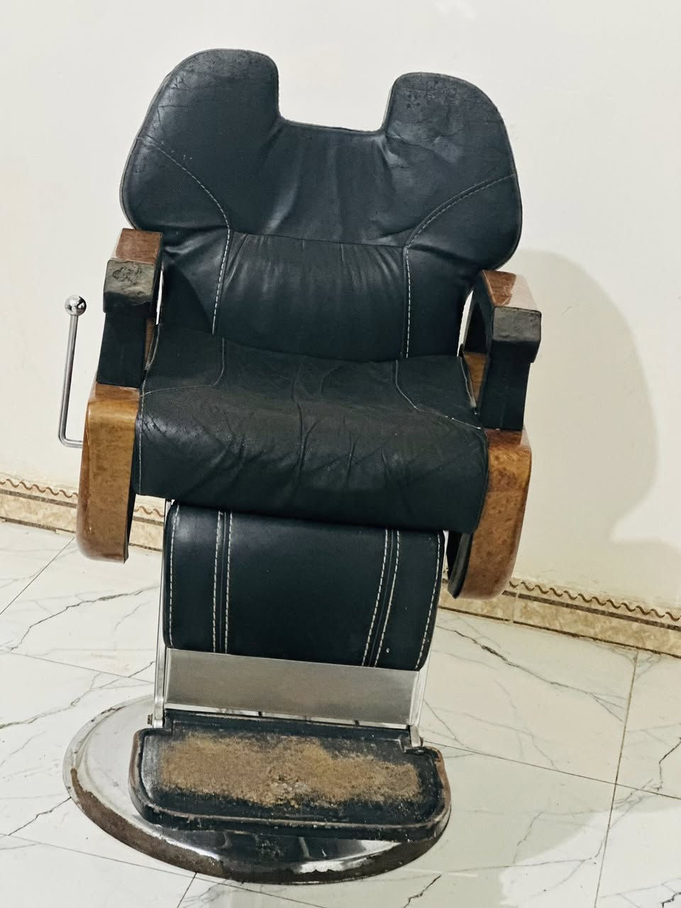 كراسي 2سعر 500الف *********** بصره هارثه حي الانتصار
