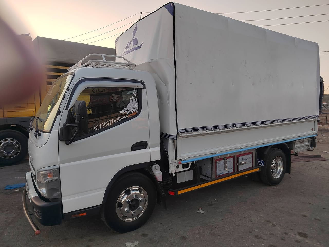 كنتر موديل 2024 محسن كويتي تاني كاز 170بلادي تخم تاير برج ستون محور ١٧ونص وياله كرون سياره مكفوله كفاله عامه عله وضع الشركه اي برغي ما مفتوح بيها رقم بغداد بأسمي مشروع وطني تحويل مباشر للاستفسار الاتصال على الرقم *********** علمن ان السياره لعمل شخصي
