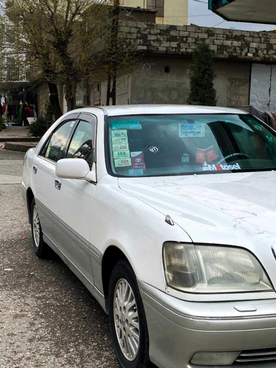 لەسەر ئیزنی ئەدمینی ڕۆح 🤎
سڵاوی خواتان لێبێت بڕاوەی تایبەتم بۆ هێناون ٢٠٠١ D4 175
شتی دانسقەو تایبەت 
دوو  دووگمەی دوو کوشن کارەبا 
ناو زەردی داشبوڵ نەجەف
سەیارەکە تابڵێی جوان و تایبەتە  
گێڕ و مەکینە بەشەرت 
چوار تایەی تازەی لەژێرایە 
سوکانی  و پێشی بەشەرت 
گەر موشتەریت سەرم بئێشێنە 😂 
نرخی ٣٨ گەڵایە 
*********** 
ماڵی مەدەنی بە زەمان و  
بێ کۆدی
