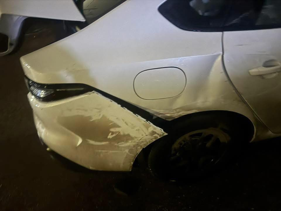 بي واي دي سيل 5

ماشيه 4000 

2025 فقط الجاملغ الايمن مصبوغ اثر حادث

الباقي كله مكفول 

غراض كامله + ارضيات

السعر 17 مليون و 500 وبيها مجال

اي استفسار تواصل عالخاص او هذا الرقم

***********
