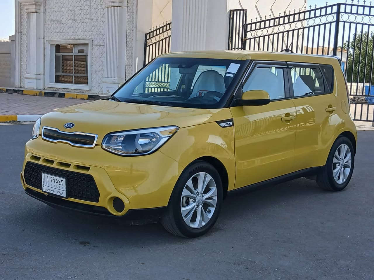 سلام عليكم للبيع. كيه. صول. موديل 2015وارد امريكي حادث مرفق بل منشور مكفوله. من. الحادث. الداخلي. لغود. شواصي. كفاله. ايرباك. كفاله. كير ومحرك. كفاله. ماشيه. 80 الف حجم. المحرك 2000 سياره. جديده. وجاهزه. من كلشي سياره. نضافته. 100%100  سياره. رقم. كربلاء. تحويل. ثاني. يوم. سياره جديده. وجاهزه. من. كلشي. تبريد. حداديه. تخم. تاير.تدفئه السعر (113) معى. المجال. بصيط جدا. الستفسار اتصل *********** عنوان. سياره. كربلاء المقدسه اخوان. بيع. فقط. مكلف بنشر
