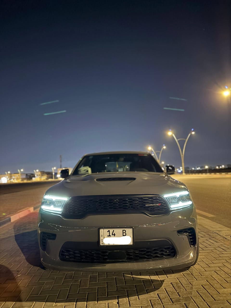 🔥 للبيع | دودج دورينكو RT Plus HEMI V8 🔥
😮‍💨🖤 موديل 2024 — سيارة هيبة وأداء

▪️ اللون: سمنتي صَدَفي ✨
▪️ الترقيم: بصرة شهداء / ترقيم جديد
▪️ الممشى: 12 ألف ميل فقط (تقريبًا 19 ألف كم)
▪️ المحرك: HEMI V8 5.7 🔥
▪️ وارد أمريكي 🇺🇸
▪️ السيارة على وضع الشركة ✨

🔧 تبديل:
بابين + جاملق + صفحة العبري

المواصفات:
✅ RT Plus
✅ نظام AWD فور ويل
✅ فتحة سقف
✅ بصمة تشغيل + بصمة أبواب
✅ كشنات جلد كهربائية خزن وضعيات
✅ تدفئة وتبريد للكشنات
✅ تدفئة كشنات خلفية + تدفئة ستيرن
✅ شاشة كبيرة + خرائط
✅ Apple CarPlay
✅ شفتات ستيرن
✅ ستيرن كهربائي
✅ تشغيل عن بعد
✅ صندوك كهربائي
✅ رادار أمامي + خلفي + نقطة عمياء
✅ حساسات خلفية
✅ وضعيات قيادة Sport / Eco
✅ مانع انزلاق
✅ تبريد 3 قطع ❄️
✅ لايتات LED زينون 💡
✅ AUX + Auto Stop

📍العنوان: البصرة

سيارة نظيفة جدًا ومرتبة
للي يريد القوة + الفخامة + صوت الهيمي 😮‍💨🔥
رقم شاصي : على الخاص💬

السعر 325 🔐 قفل
الاستفسار على الرقم : الهاتف ***********
