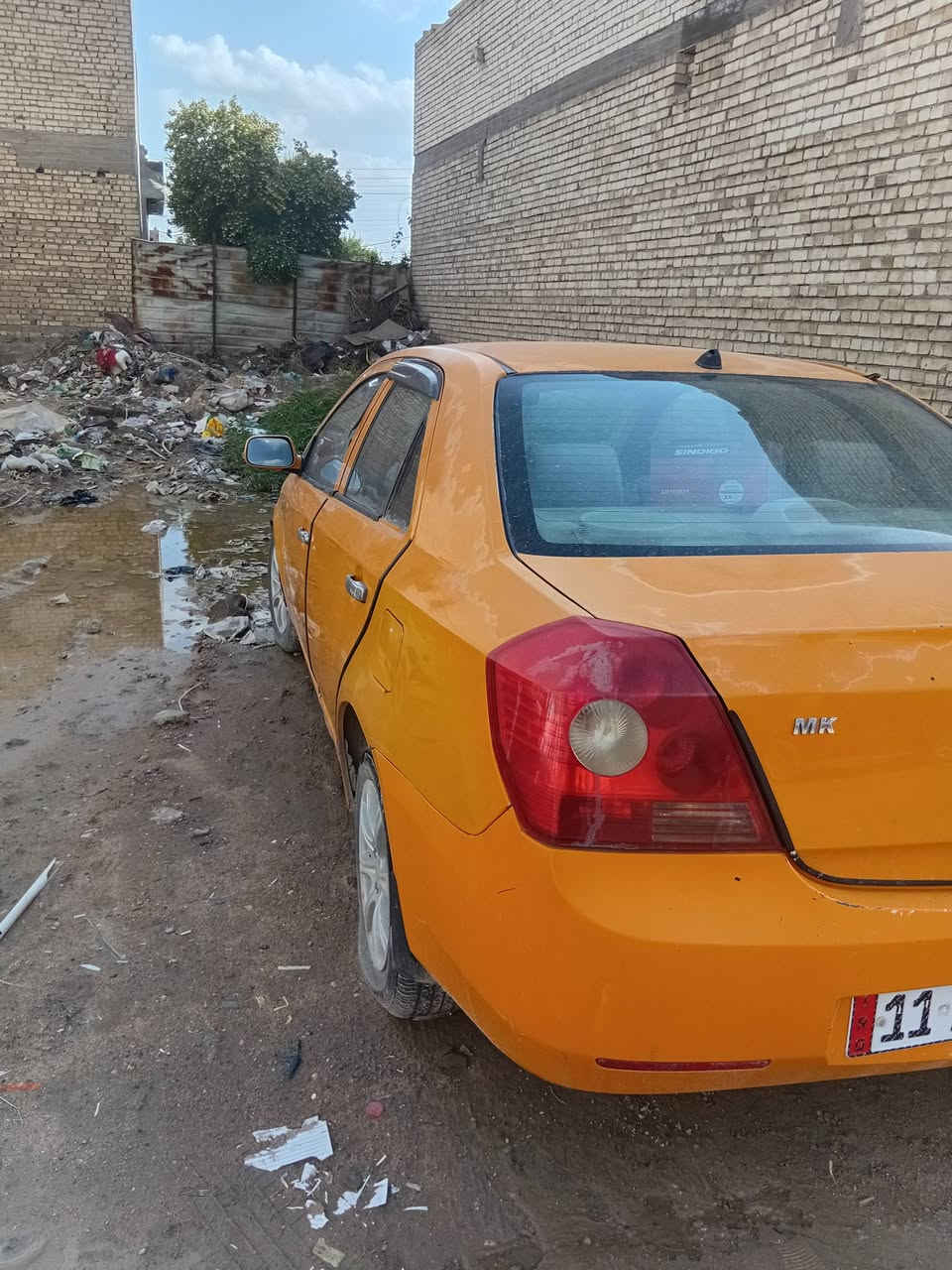 جيلي mkمديل 2011 رقم بغداد مصفرة هيئة وغرامات بسمي سعر 30$ بيهة مجال شي قليل رقمي***********
