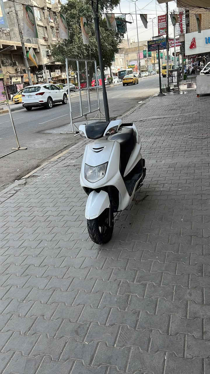 دراجة سكنس نثية دراجة مال رمبة دراجة على وضع الرمبة اي نقص مابيهة برغي ممفتوح بيهة دراجة جديدة السعر ٥٥٠ وبيهة مجال العنوان الاعظمية الرقم ***********
