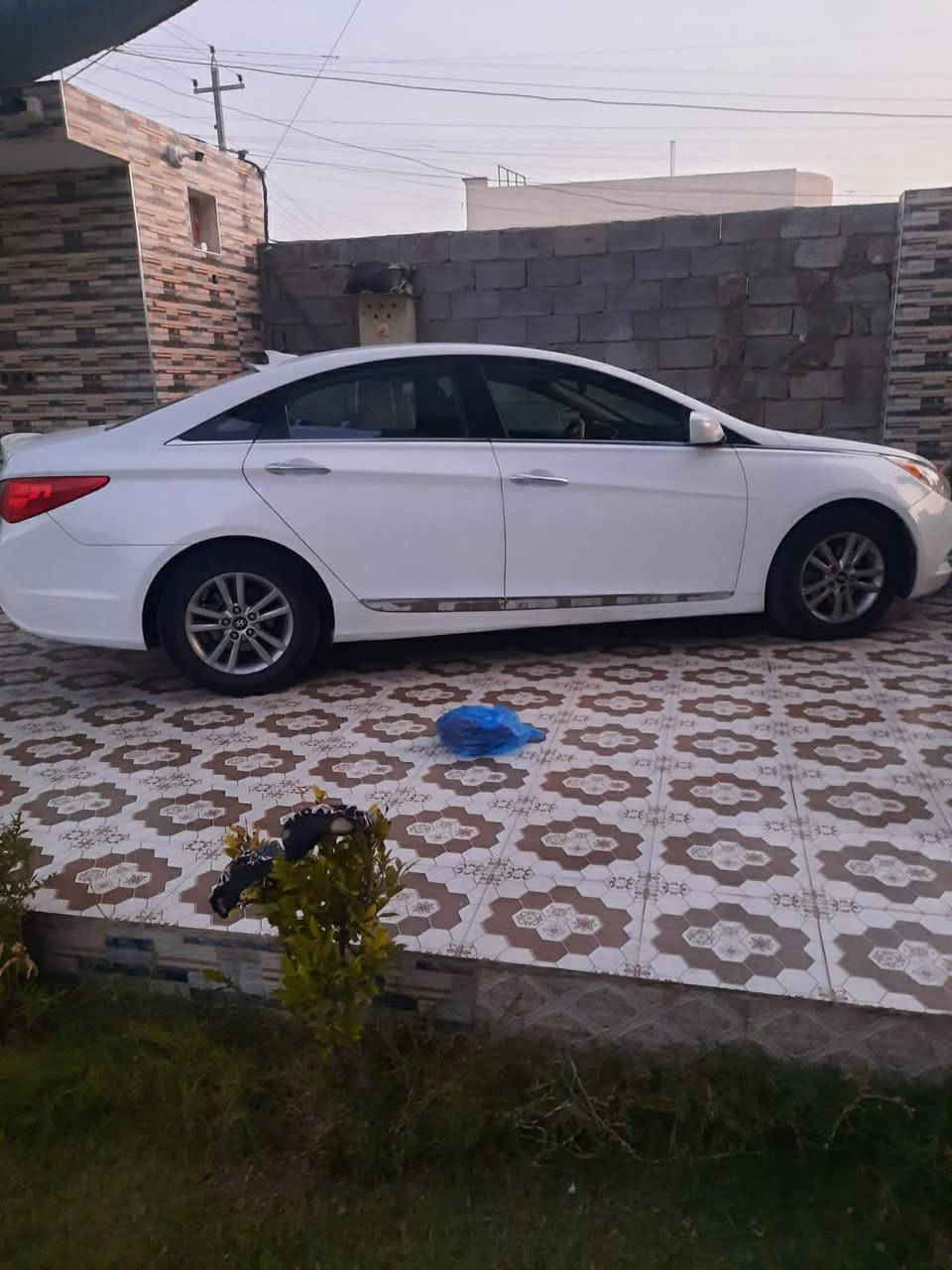 رمضان كريم 🌙
للبيع سوناتا موديل 2013 أمريكي

رقم بغداد تحويل مباشر مكان سياره فلوجه 

الضرر فقط تقريباً شبر بباب السايق والباقي مكفول

كير ومحرك وحدادية خير من الله

رقم التواصل *********** اتصال أو واتساب

سعر 125 وبيها مجال
