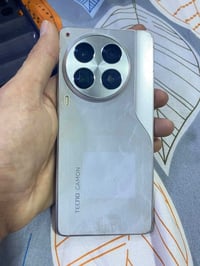 تكنو كامون ٣٠ برو 5G • ذاكرة ٥١٢ • كاميرا زووم ٦٠x