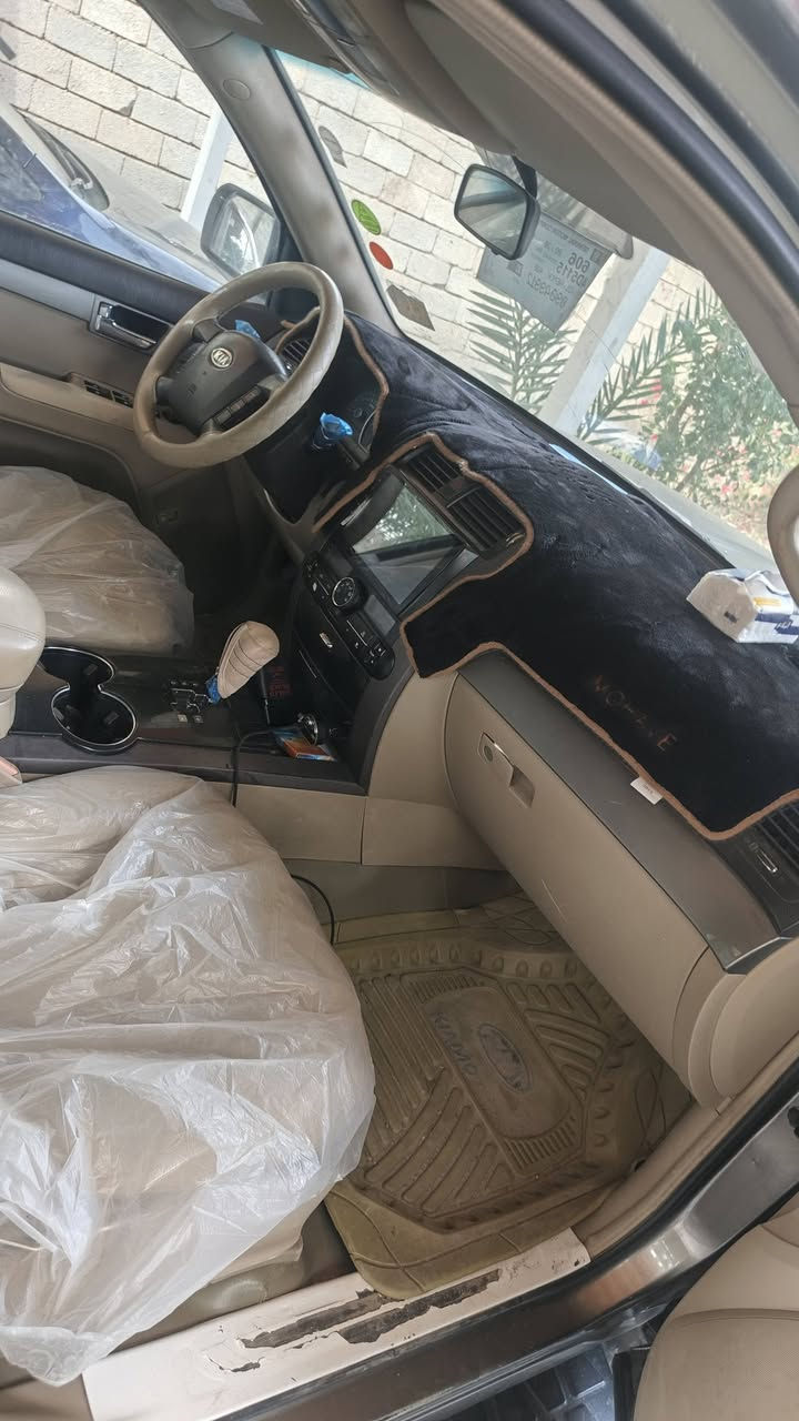 للبيع كيا مهافي موديل 2012
​المواصفات: خليجي، محرك 6 سلندر.
​التبريد: 3 قطع شغال ثلج.
​الوضع: السيارة مال بيت، نظيفة وجاهزة من كلشي (محرك، كير، صدر) كشرط الفحص.
​المكان: الناصرية المركز.
​التحويل: السنوية جديدة والتحويل مباشر.
​السعر: 130 ورقة (13,000$) وبيها مجال بسيط للشراي.
للاستفسار: ***********
