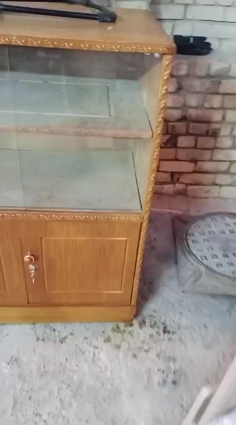 بوفيه مترين ثقيل ب 75 ألف + كاروك طفل نظافة 90 مع مندر عدد 2 الواحد 75 ألف + حجلة ب 10 آلاف *********** العمارة حي العسكري قرب مدرسة المربد
