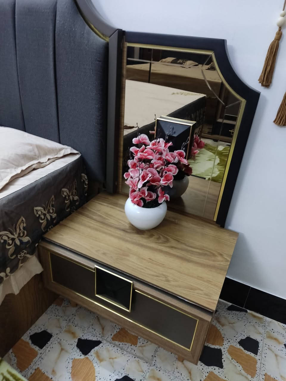 غرفه تركيه ماركه نظافه ١٠٠% صارلها شهر السعر مليون ونص وبيها مجال للجادين بالشراء


**إذا كنت صاحب هذا الإعلان وتريد حذفه لأي سبب، رجاءا أرسل رسالة إلى الدعم الفني**