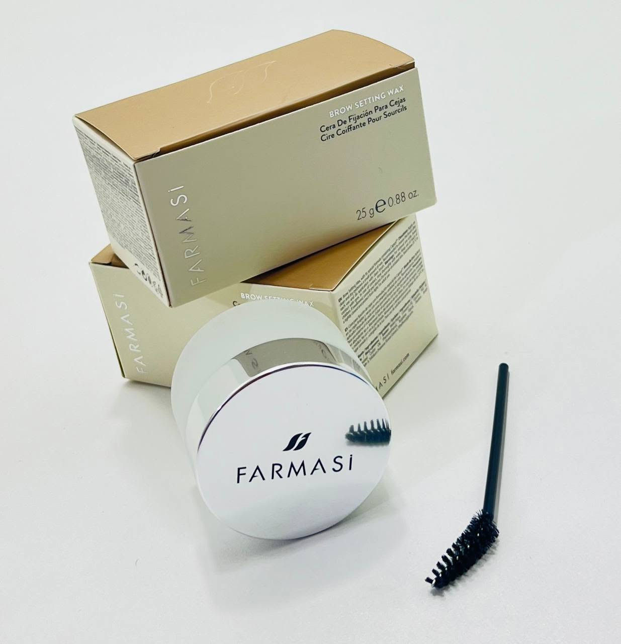 جل تثبيت الحواجب من فارمسي (Farmasi) 
أهم ميزاته : تثبيت قوي يرفع الحواجب ويثبتها طوال اليوم بمظهر طبيعي 🙂‍↔️👏🏻
تركيبة مغذية يحتوي على زيت اللوز لمنع تساقط شعر الحواجب 🫧
مقاوم للماء لا يترك بقايا بيضاء أو ملمساً لزجاً 🎂.. 
#الأصلي
✨يوجد خدمة توصيل لجميع المحافظات ✨


**إذا كنت صاحب هذا الإعلان وتريد حذفه لأي سبب، رجاءا أرسل رسالة إلى الدعم الفني**