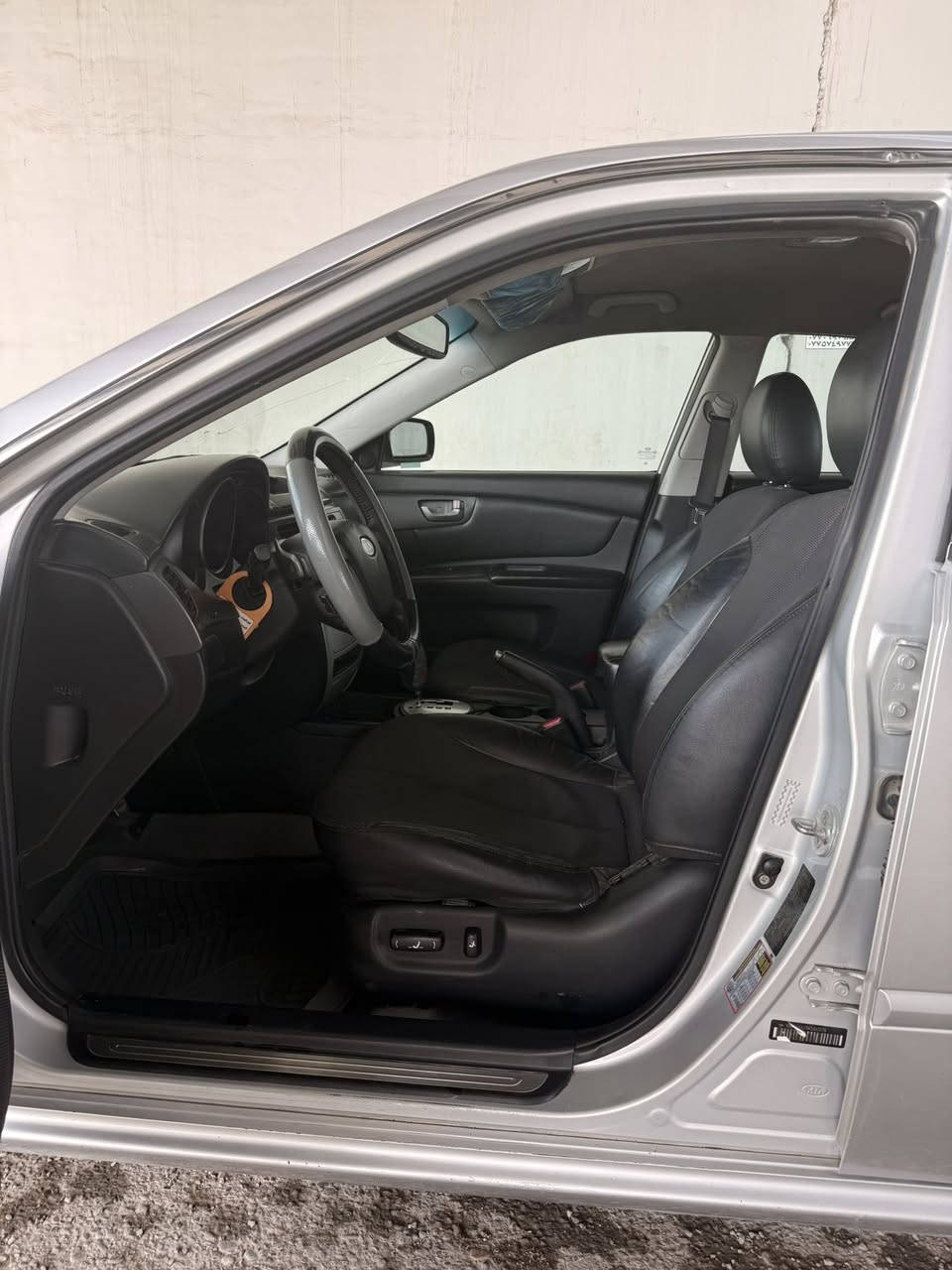 اوبتيما 2010 ستة سلندر 2700 امريكية فول مواصفات عدا الفتحة كشنات كهرباء +بصمة تشغيل+ابواب بصمة+شفتات تبديل النمر رياضية خلف الستيرن +الصندوك بصمة + انضمة قيادة ونضام ايكو اقتصادي وية دوسة البانزين+اشاير بلمري +نضام قيادة للصعود+esc +مثبت سرعة وسكليتر للمثبت بلستيرن+ نضام ترحيب بليد+مانع انزلاق +تبريد ثلج شرط حتى هي واكفة على سلولي انجماد +نضام قيادة رياضي + كشناتهة المقعد والضهر مخمل والاطراف جلد والكشن حضن +

 السيارة ضررهة جاملغ واحد امامي جهة السايق صبغ والباقي مكفول وابيع على السونار محركهة وكيرهة خير من الله والسيارة رزانة وسرعة وصرفيتها مثل الاربعة سلندر واقل رقمهة ديالى الجديد مكاني ديالى بعقوبة السعر 112 وهذا رقمي ***********
