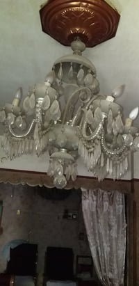 نجفة زجاج • ٦ ذراع • شغالة