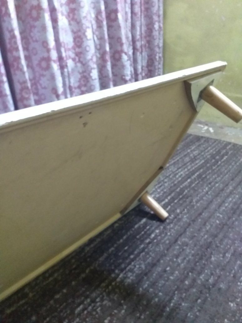 ميز طعام نظافته فول ب25الف قفل  الشراي يتفضل خاص عنوان الانتصار


**إذا كنت صاحب هذا الإعلان وتريد حذفه لأي سبب، رجاءا أرسل رسالة إلى الدعم الفني**