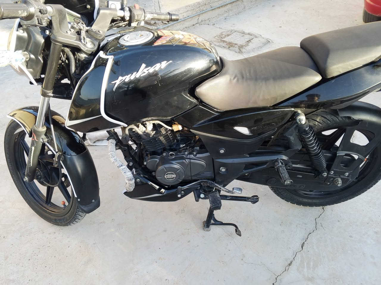 سلام عليكم بولسر اللبيع المكان بغداد تاجي النضافه كدامك سعره اتصل ع هاذا الرقم (***********)بي واتساب (***********)
