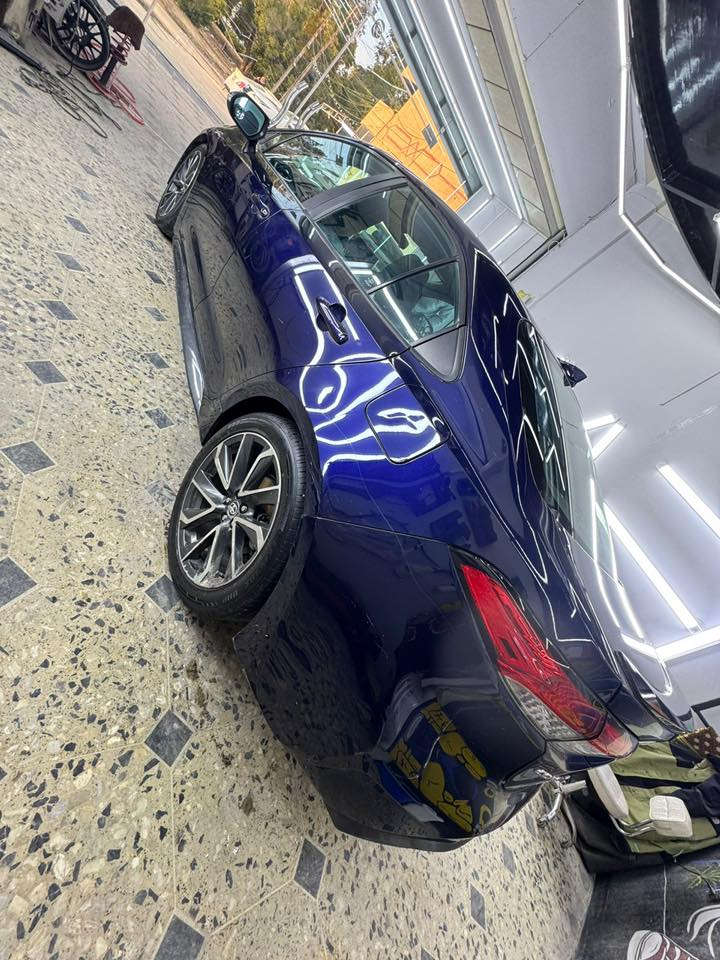 يا الله 
من رخصة الادمن 
كورلا 2020 ياباني اصلي 
لون نيلي 
كشنات حضن 
شفتات بلستيرن
هاند بريك دكمة ووتو هولد  
دبل صالنصة بلادي
لحاية بلادي  
تحكمات بلستيرن جهتين 
تحديد مسار 
مانع تصادم 
مانع تزحلق 
شاشة ابل كار بلي
وأوامر صوتية 
تبريد ثلج 
وتدفئة 
رقمها أربيل دولي 
كهرباءت خير من اللة 
كير محرك كفالة بلادي بدون فتح 
ماشية 116
حادثها بابين الي بصف السايق 
وبيها جاملغ كلير من امريكة 
ويل حجم 17
تخم تاير جديد 
والسيارة سويتلها ادامة وبوليش يعني ربع دينار متصرف عليها انطيها D وتوكل حجي ترايها لربيل   
السيارة بسمي تحويل ثاني يوم وهاذا رقمي بي وتساب
السعر 138 وبيها مجال 
***********
