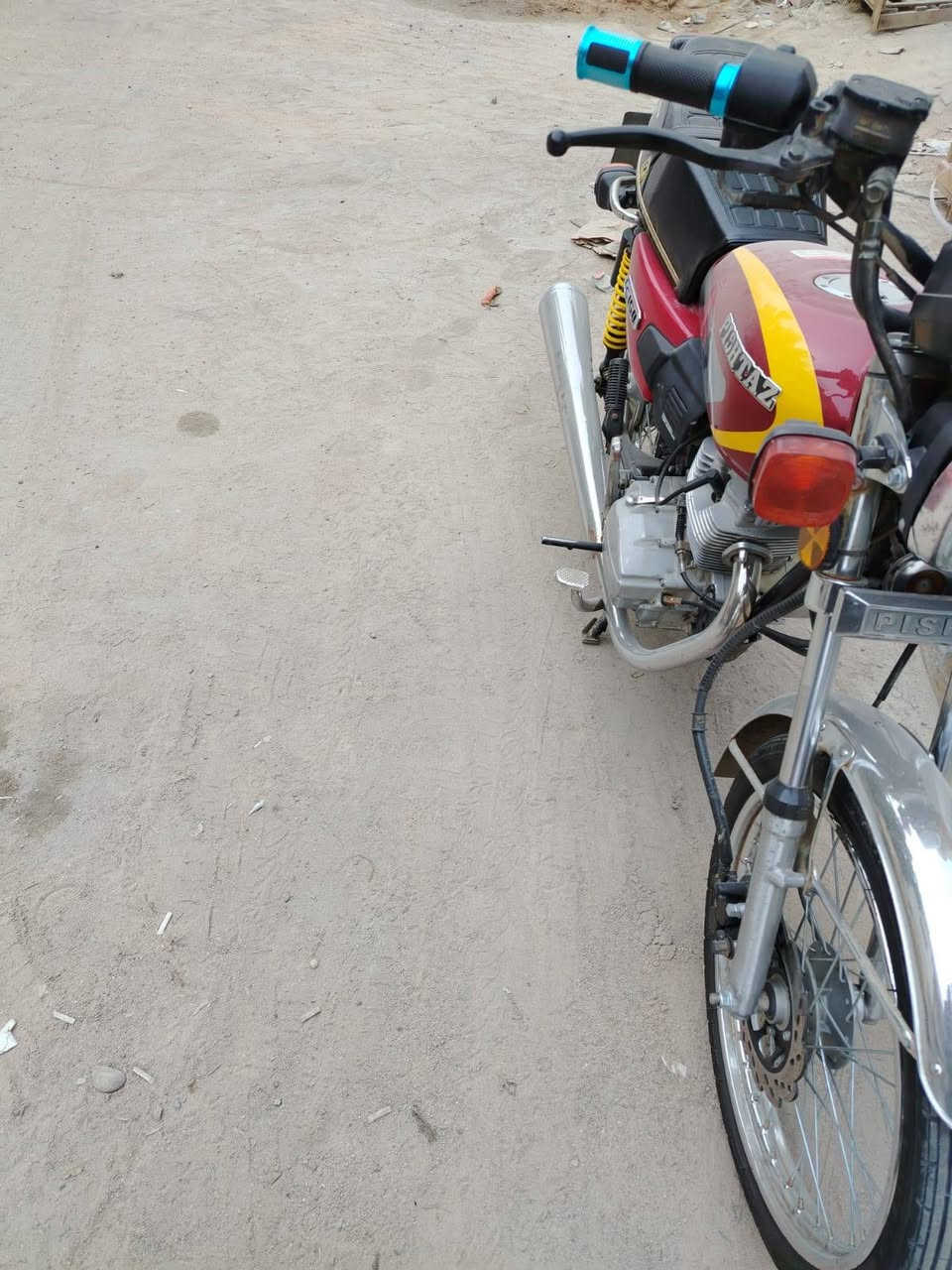 السلام عليكم دراجه للبيع بيشرو مو متواجد خاص رقم ***********
