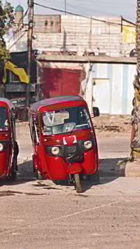 للبيع مديل 22 شهر 8 مكاني مدينه الصدر رقمي 07779645817