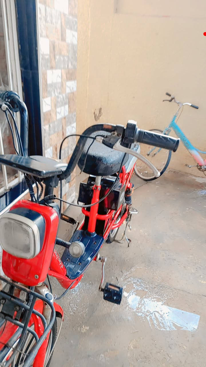 دراجه شحن للبيع 4باتري ألسعر 250المكان بغداد الحسينية 
للاستفسار وتساب ***********
