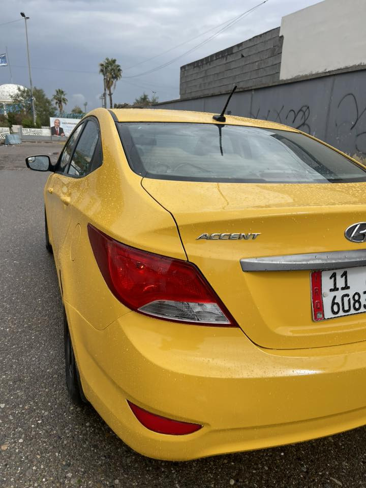 اكسنت موديل 2015 قطعتين بس  وارد امريكي محرك جيدي اي مشروع وطني سنويه لحد  2029 تحويل مباشر رجان لحد يخابرني مرارس سياره للبيع فقط مكان كركوك سعر 90  
***********
