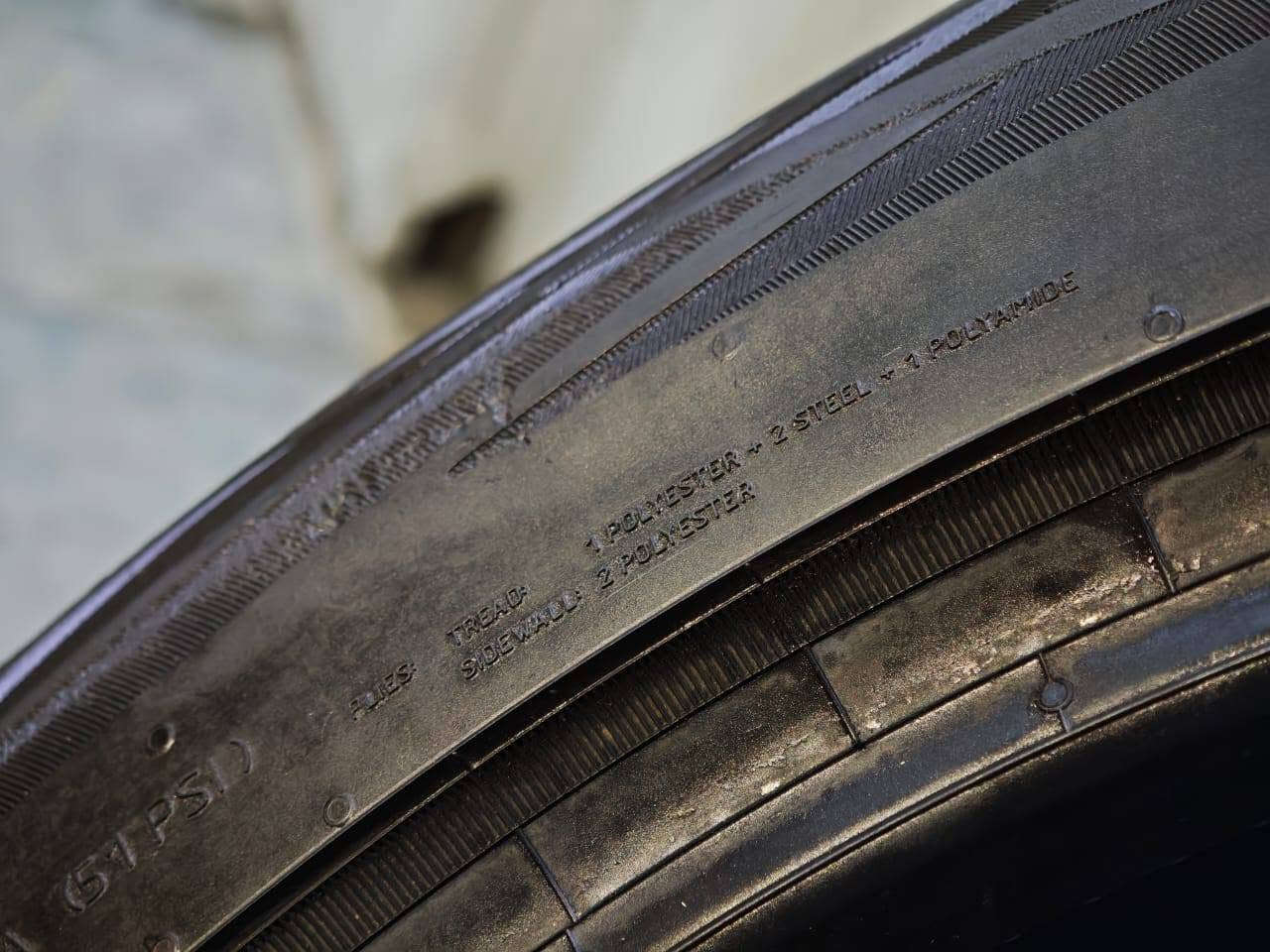 مالسلام عليكم تاير كونتيننتال بولندي مستخدم نضيف جدا بدون اي بنچر قياس 245/45R19 مال بي ام مارسدس وسبورتج سعرة 80 الف *********** مكاني بغداد
