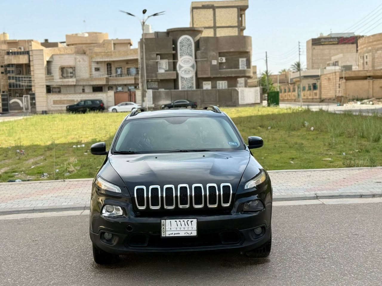 سلام عليكم ورحمة للبيع جيب بزون مديل 2018 واريد وأمريكي حادثه جاملغ وبنيد وبيه رشات صبغ جمالية والباقي مكفوله مكينه وكير مكفولات حداديه تخم تاير تبريد ثلج موصفات فول من عده الفتحه بصمه تحكم ستيرن شاشه كامره حساسات شاير مري مثبت سرعه كشنات جلد ويل كب كروم بصمه ابواب وبيه بعد موصفات رقم كربلاء مميز سنويه الغايه 2028 مشروع وطني سياره جديده وجاهزه من كلشي السعر 92وقابل للتفاوض الستفسار نتصل ***********مكان سياره كربلاء مكلف بلنشر
