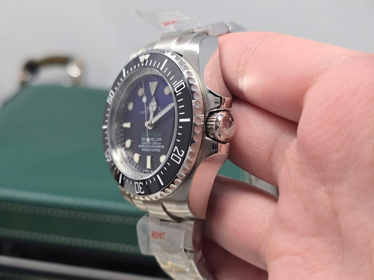 السلام عليكم ساعة مال امزون مزاد من 75 الف وزن الساعه ثقيل اوتو ماتيك


**إذا كنت صاحب هذا الإعلان وتريد حذفه لأي سبب، رجاءا أرسل رسالة إلى الدعم الفني**